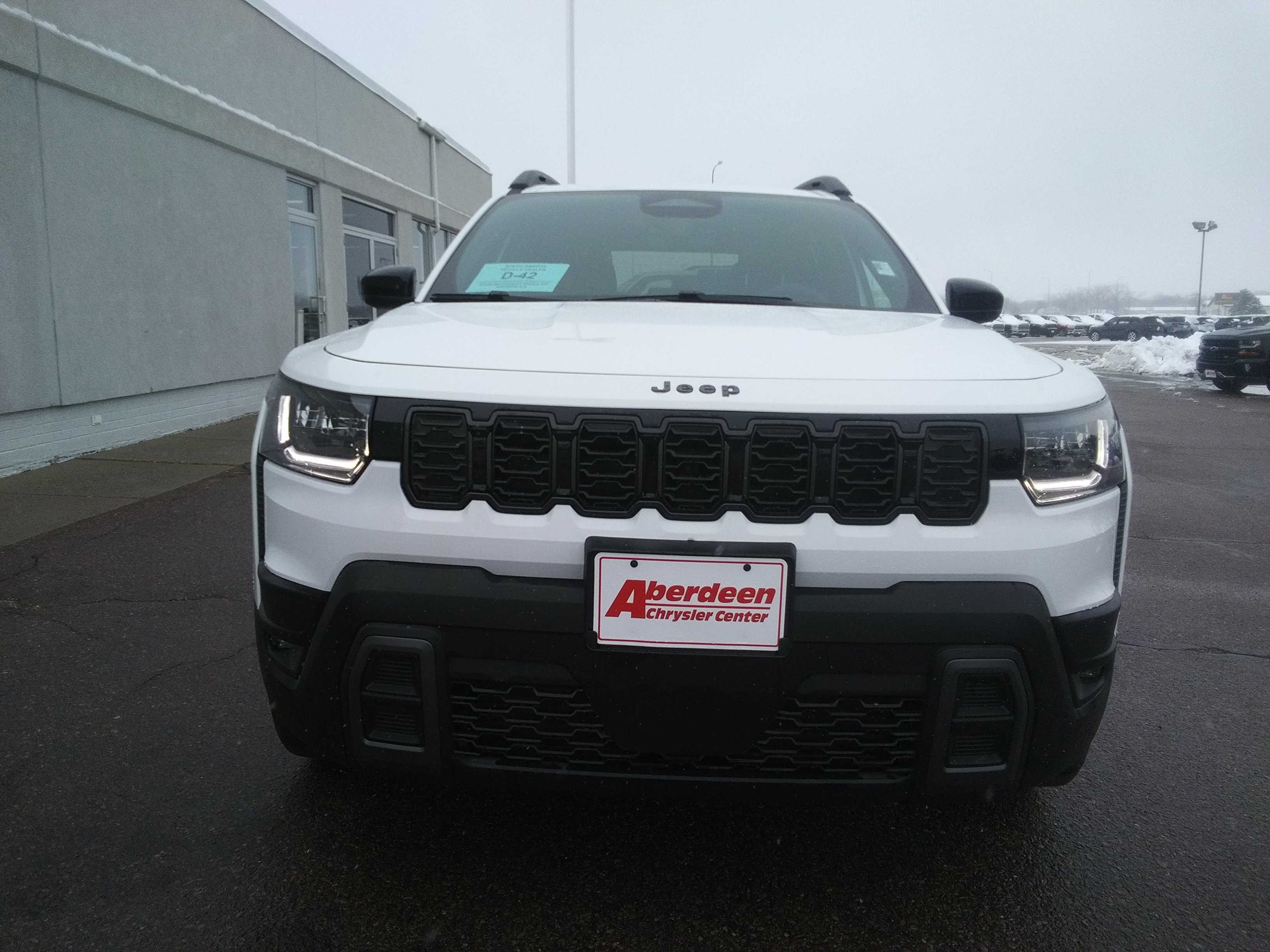 New 2026 Bright White Clear-Coat Exterior Paint Jeep Laredo image 3