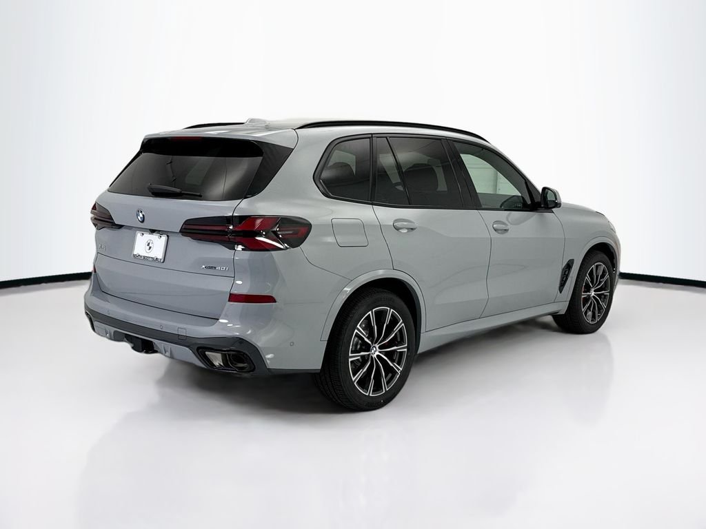 New 2026 Gray Metallic BMW xDrive40i image 5