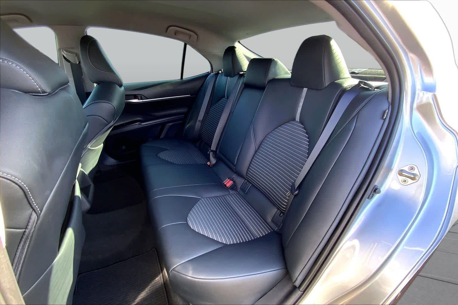 Used 2019 Celestial Silver Metallic Toyota SE image 21