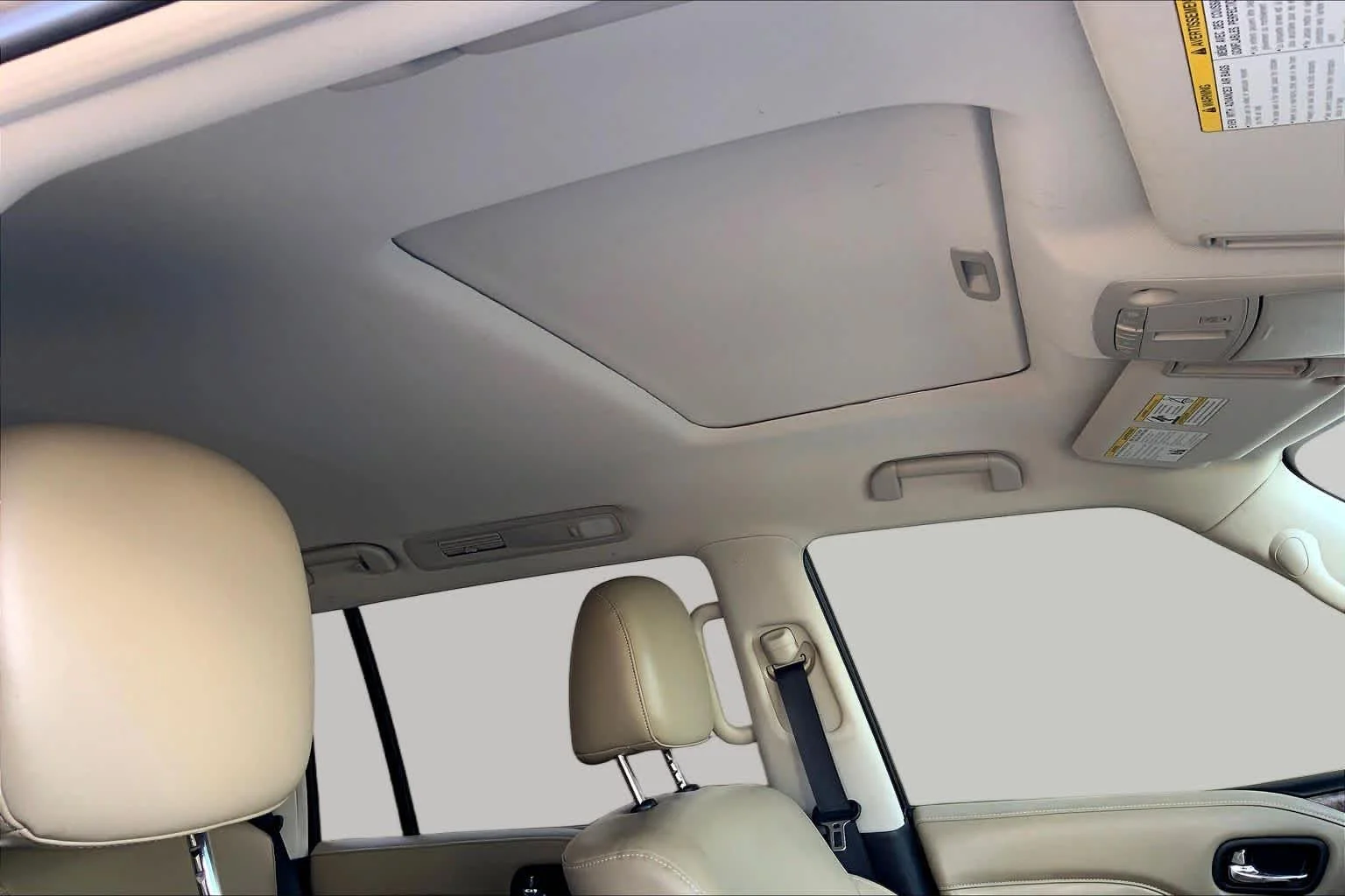 Used 2023 Champagne Quartz INFINITI PREMIUM SELECT image 14