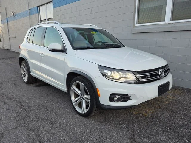 Used 2015 White Volkswagen R-Line image 3