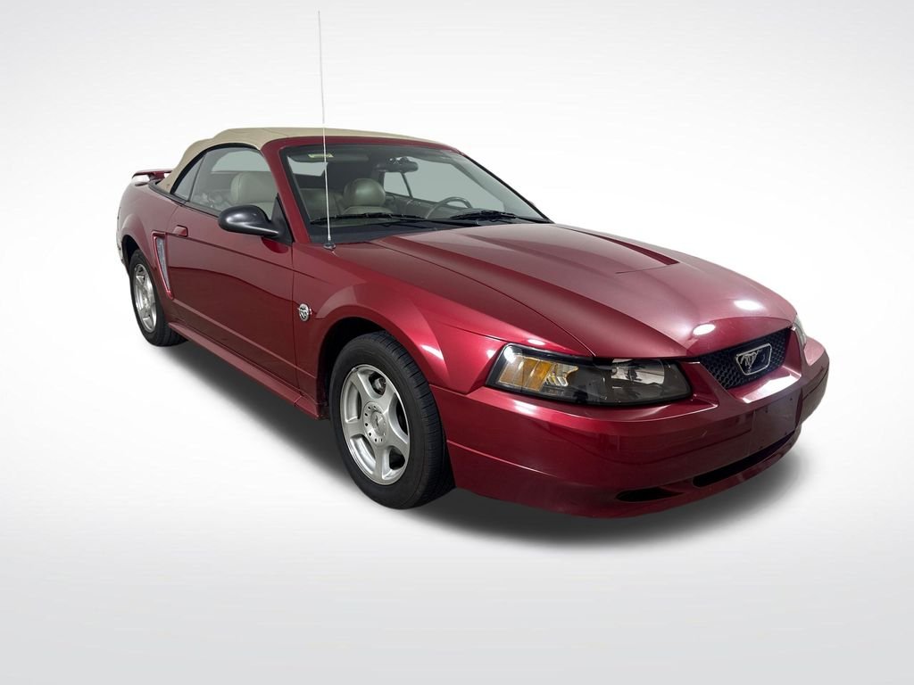 2004 Ford Mustang 3.9 Deluxe's photo
