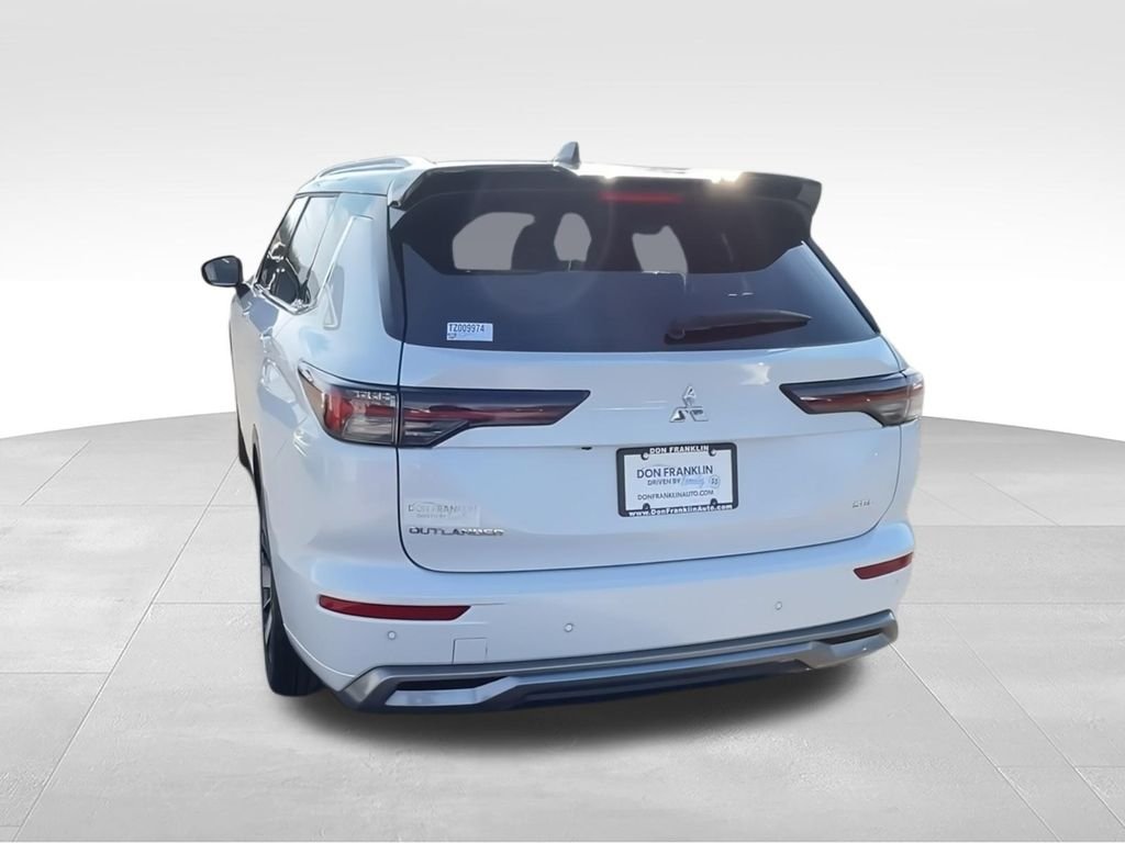 2026 Mitsubishi Outlander SEL - Photo 7