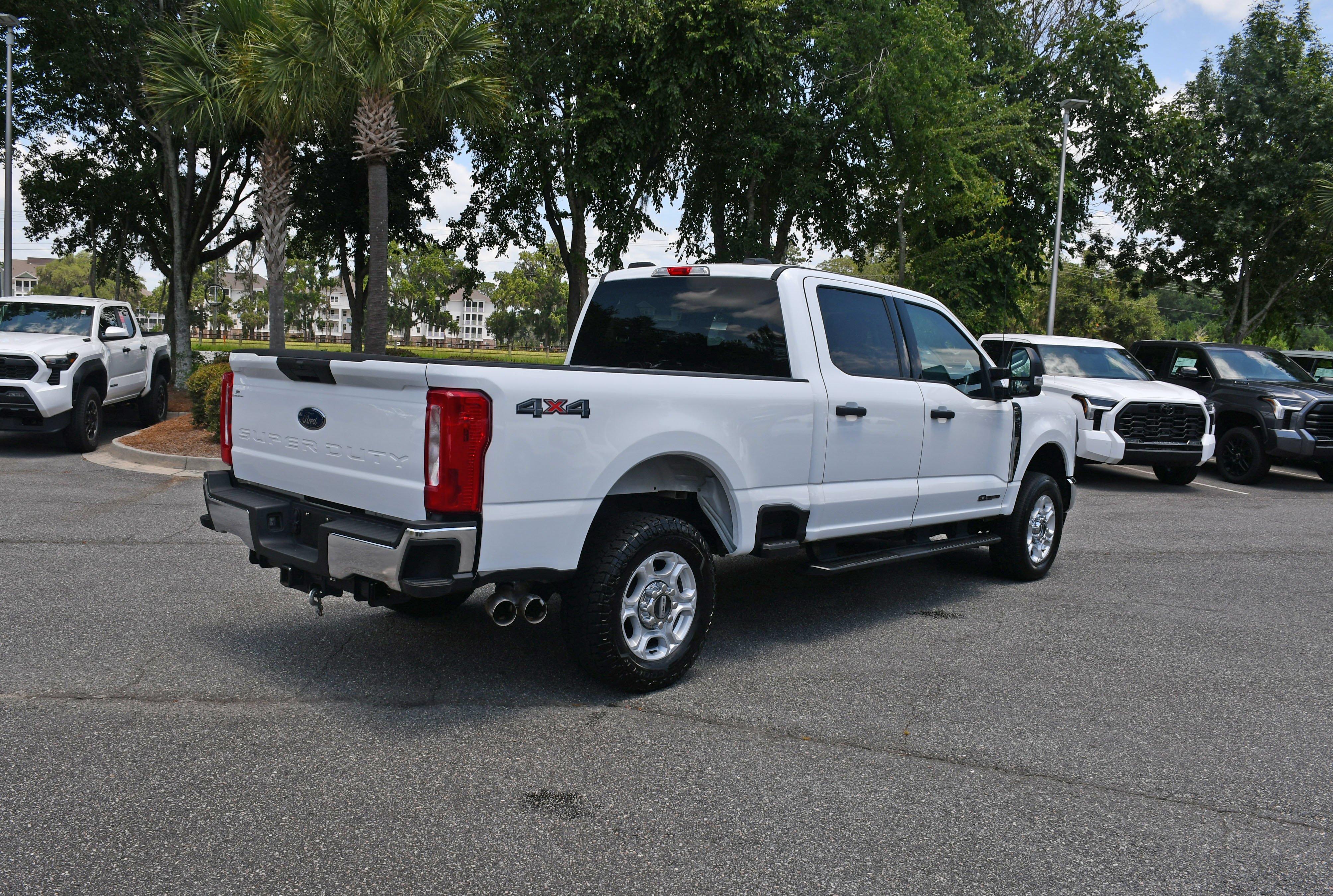 Used 2025 White Ford XLT image 4