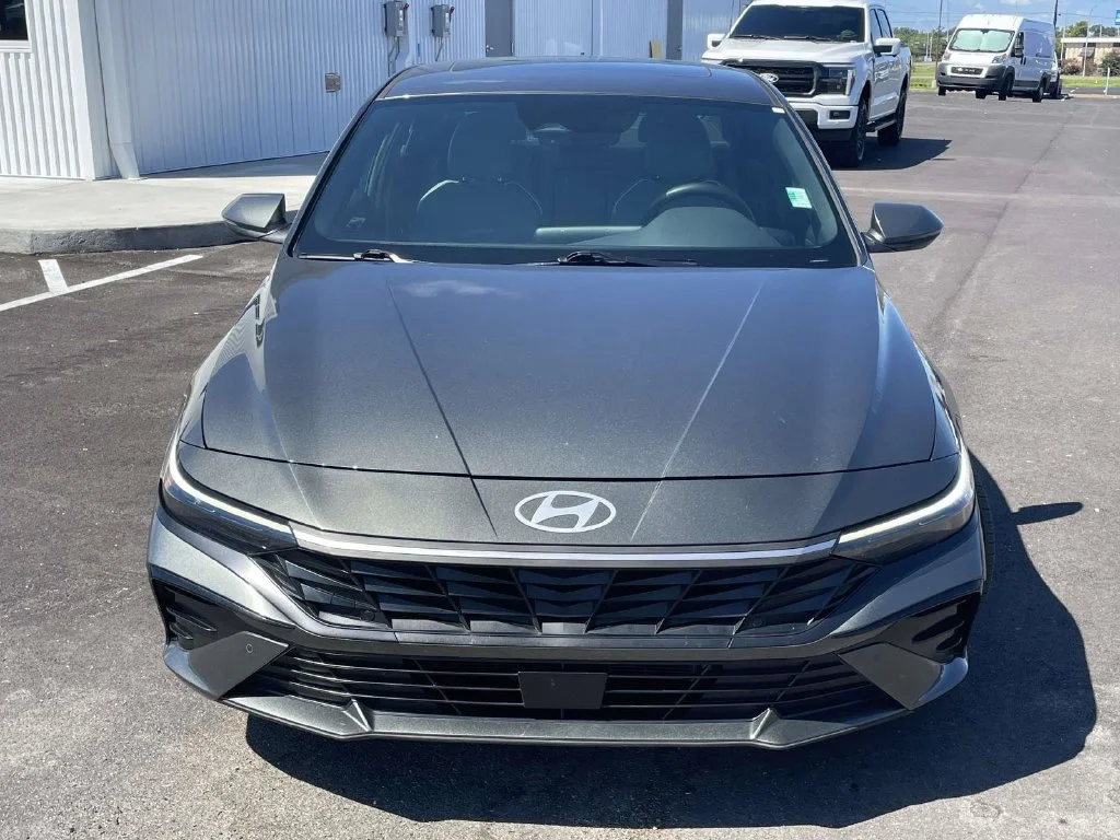 Used 2024 Gray Hyundai Limited image 8