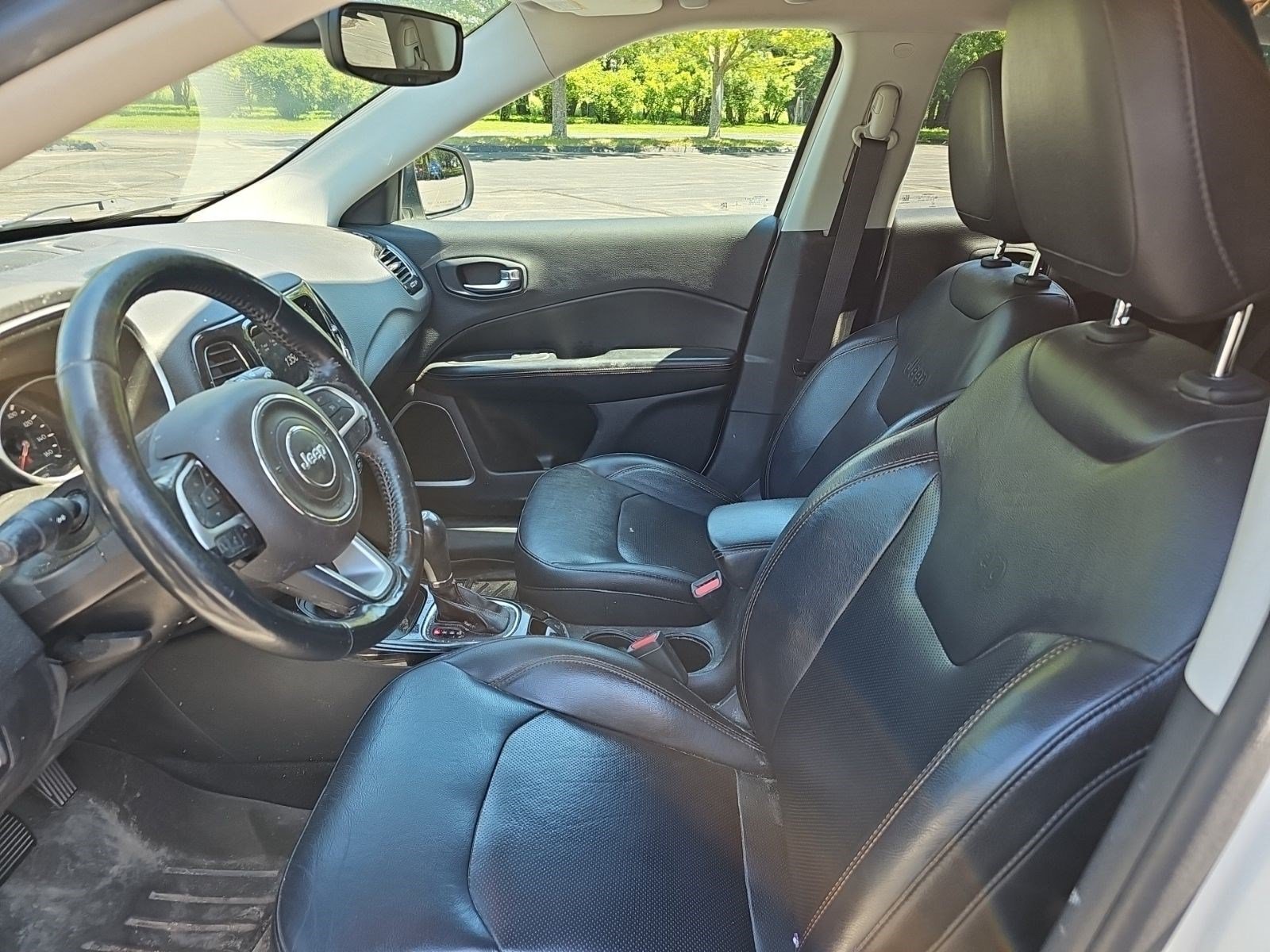 Used 2018 White Clearcoat Jeep Limited image 15