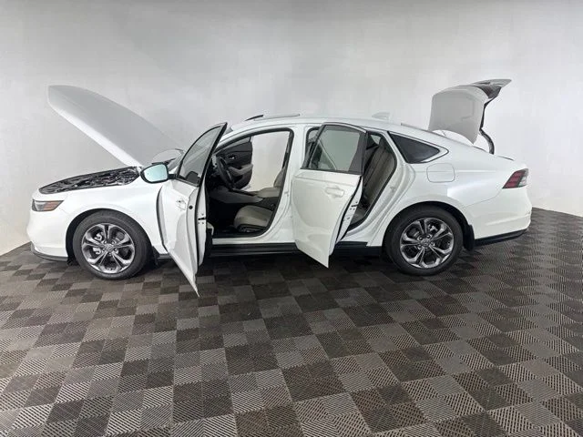Used 2024 White Honda EX image 11