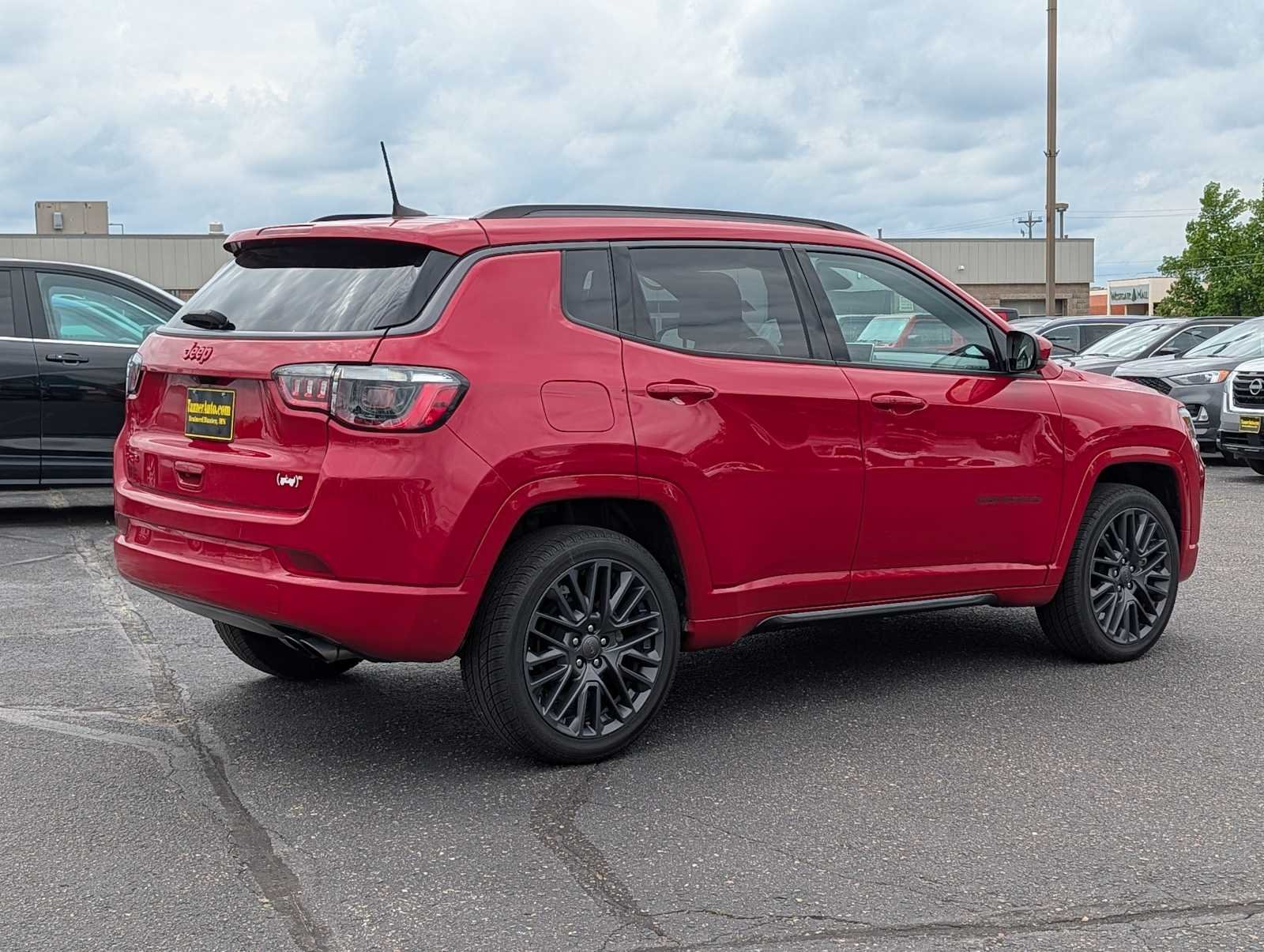 Used 2022 Redline Pearlcoat Jeep (RED) Edition image 7