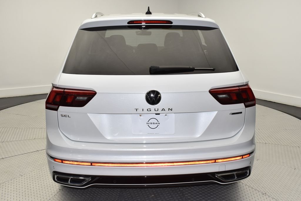 Used 2024 White Volkswagen 2.0T SEL R-Line image 6