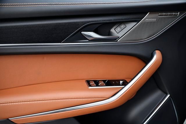 2026 Jaguar F-Pace R-Dynamic S - Photo 15