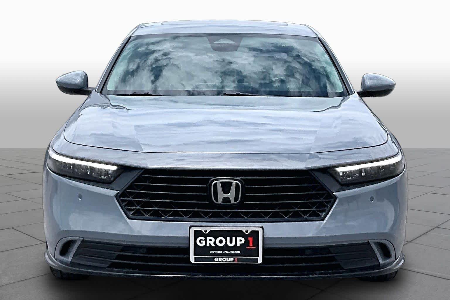 Used 2024 Urban Gray Pearl Honda EX-L image 4