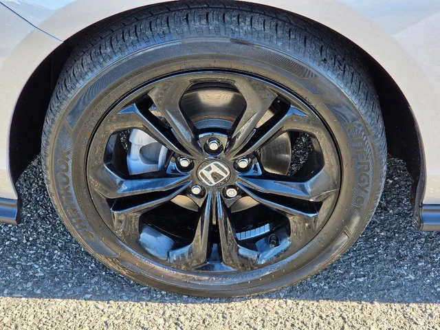2025 Honda Accord SE - Photo 19