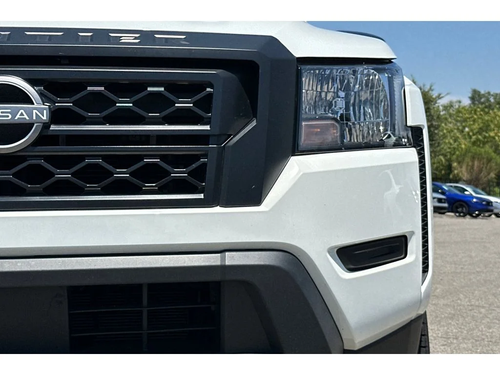 Used 2024 Glacier White Nissan S image 51