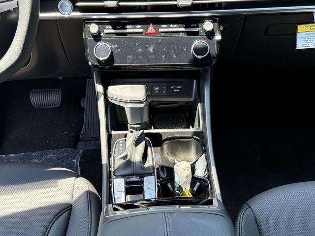 New 2026 Black Hyundai SEL Activity AWD image 21