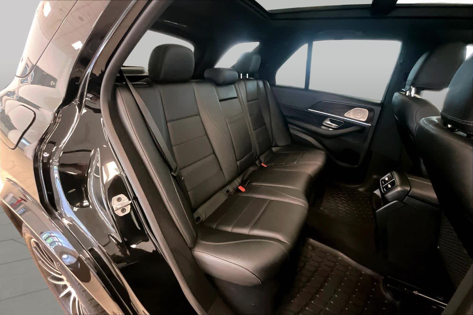 Used 2022 Obsidian Black Metallic Mercedes-Benz GLE 350 image 18