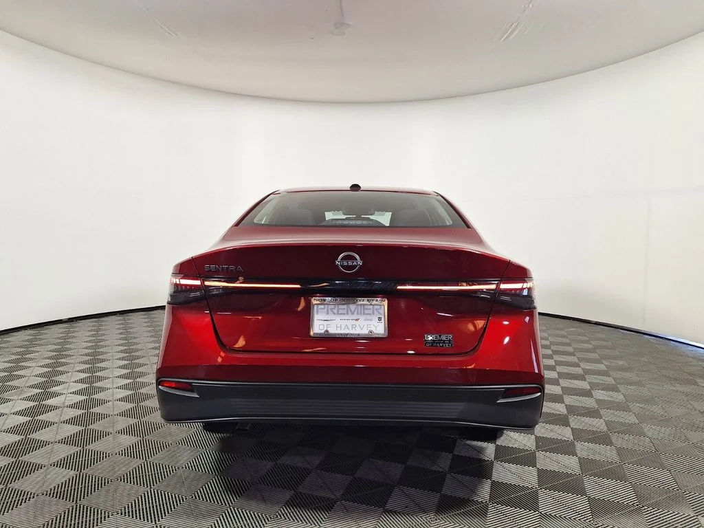 Used 2026 Scarlet Nissan SV image 6
