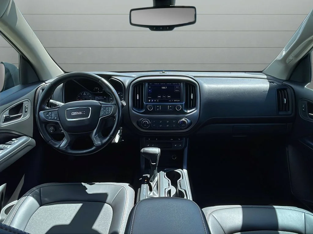Used 2021 Black GMC AT4 w/Cloth image 12