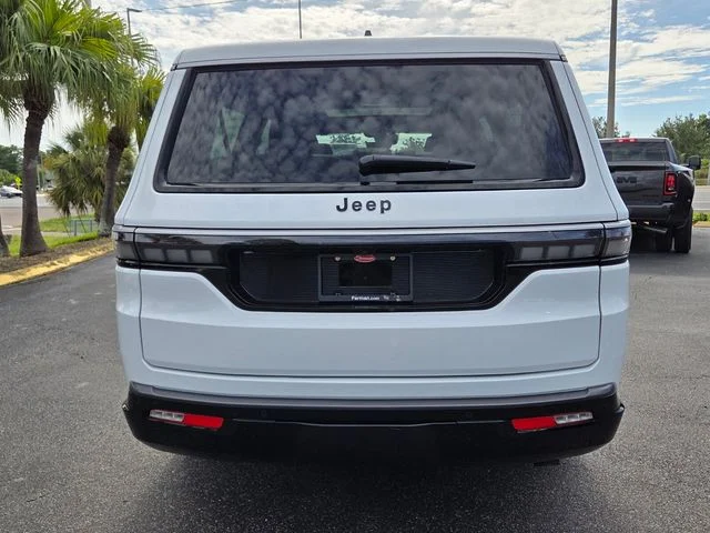 New 2026 Bright White Clear-Coat Exterior Paint Jeep  image 7