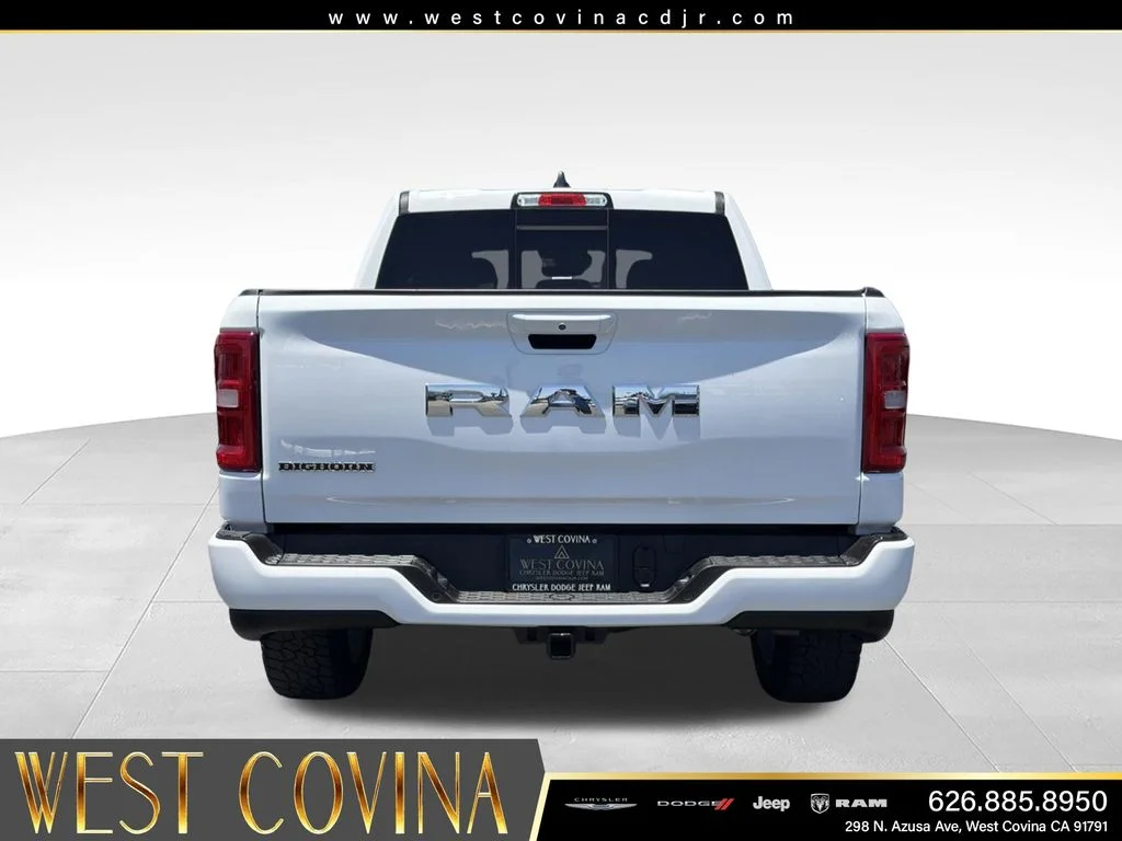 Used 2025 White Ram Big Horn/Lone Star image 9