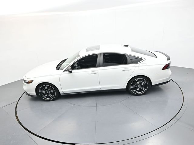 Used 2024  Honda Sport image 38