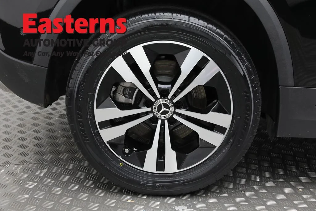 Used 2025 Black Mercedes-Benz GLA 250 image 29