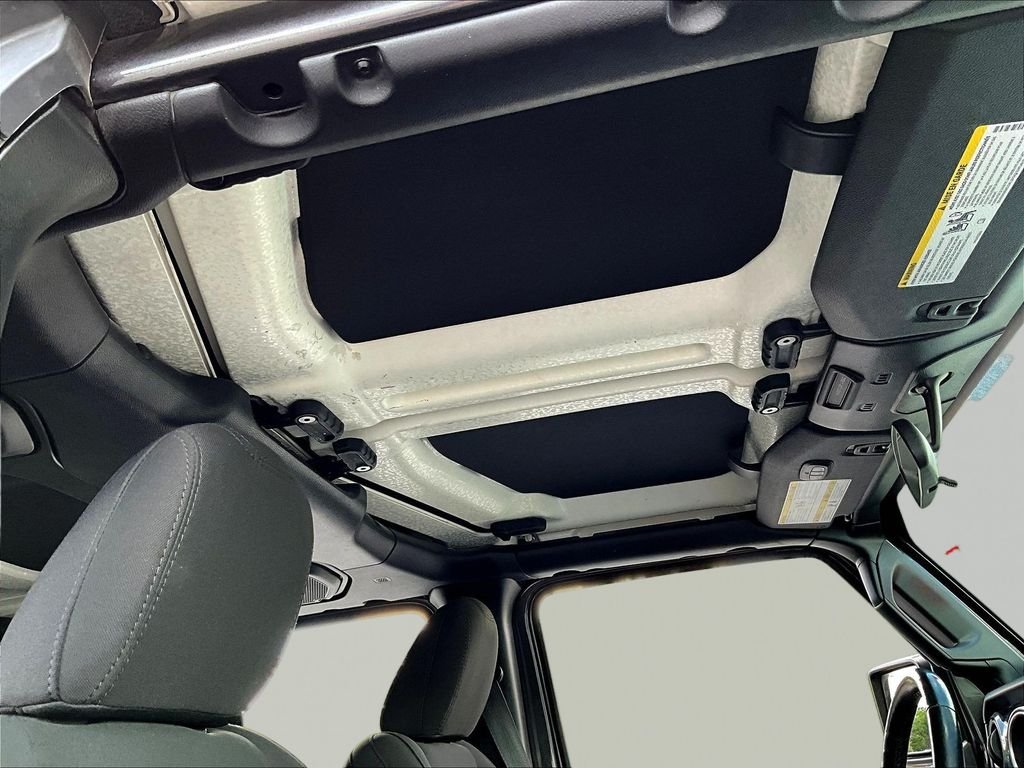 Used 2020 Gray Jeep Unlimited Sport Altitude image 25
