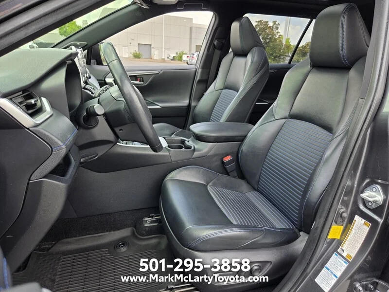 Used 2020 Magnetic Gray Metallic TOYOTA HYBRID XSE AWD image 9