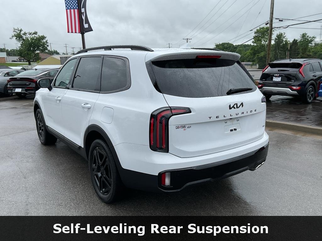 Used 2025 Glacial White Pearl Kia EX X-Line image 8