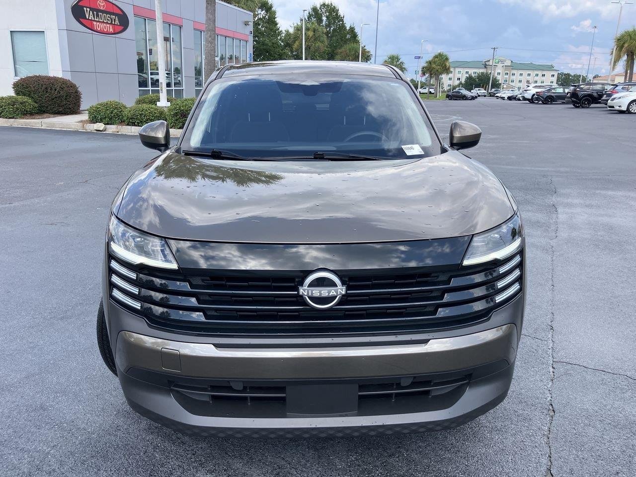 Used 2025 Brown (Canyon Bronze Metallic) Nissan SV image 8