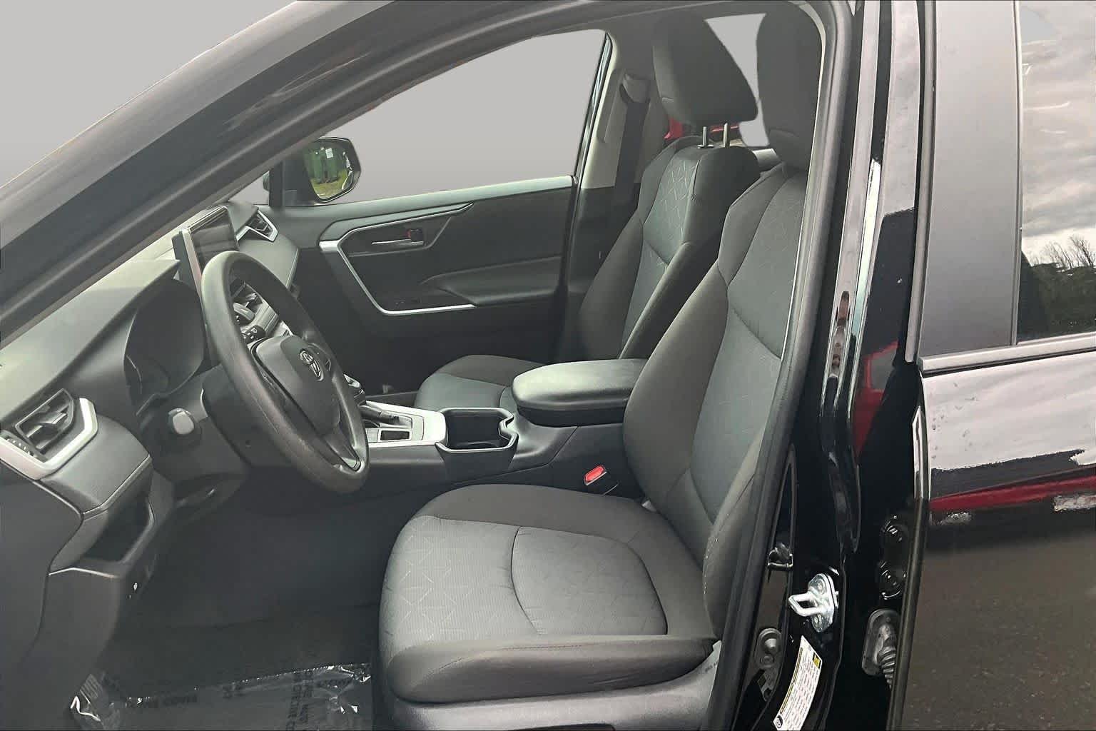 Used 2025 Midnight Black Metallic Toyota XLE image 8