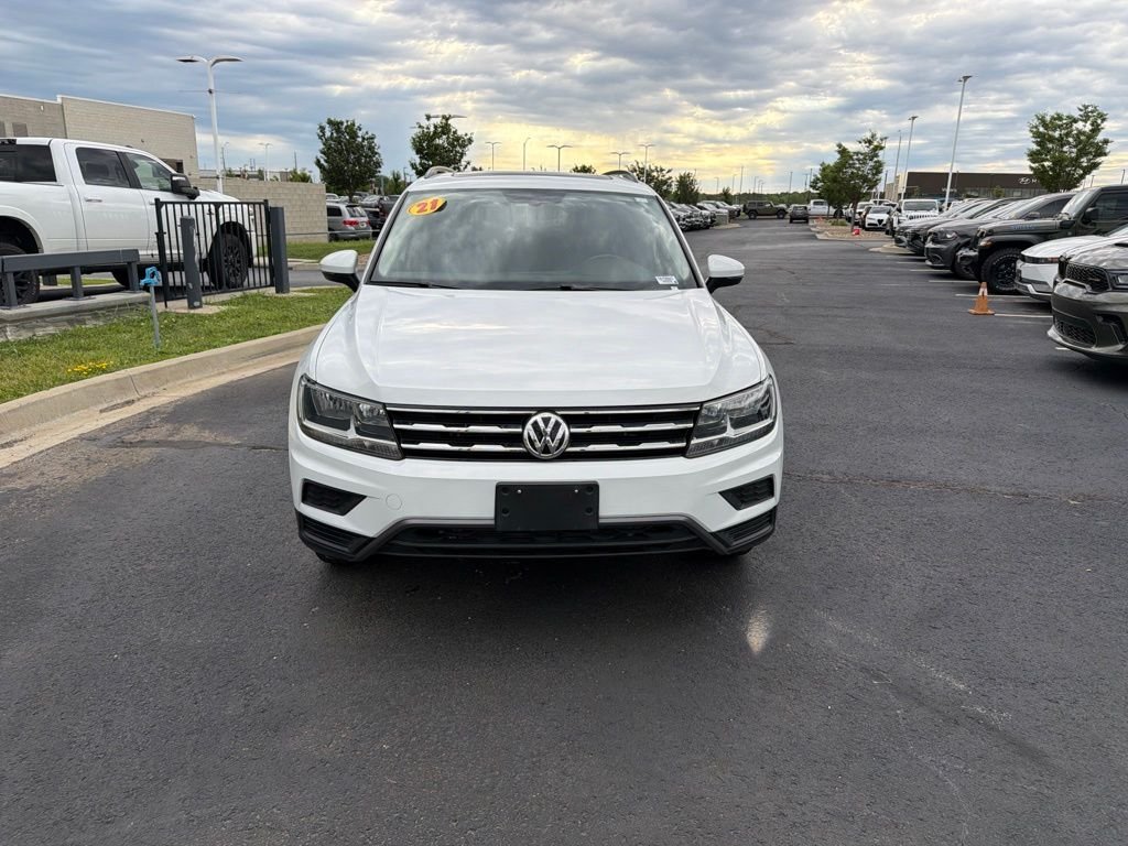 Used 2021 Volkswagen Tiguan SE with VIN 3VV3B7AX3MM158607 for sale in Kansas City
