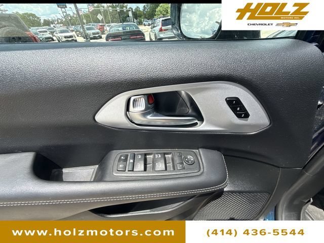 Used 2024 Blue Chrysler Touring L image 23