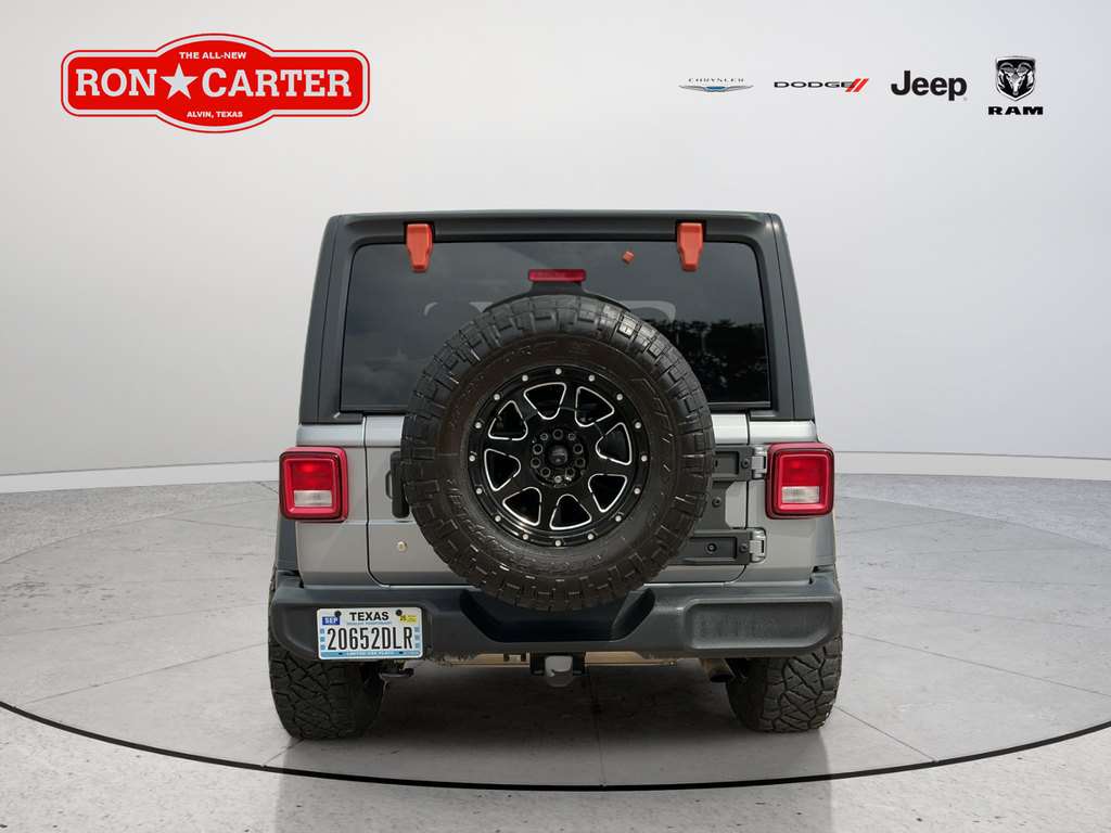 Used 2020 Silver Jeep Sport S image 5