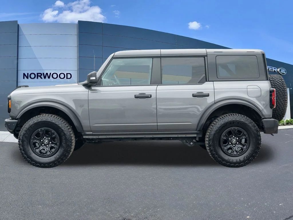 Used 2024 Gray Ford Wildtrak image 7