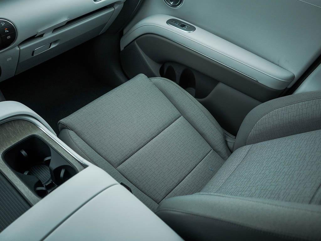New 2026 Abyss Black Pearl Hyundai SE AWD image 49