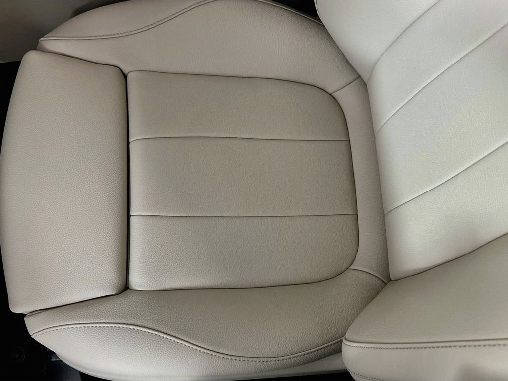 New 2026 Mountain Grey Metallic Mercedes-Benz GLA 250 image 48