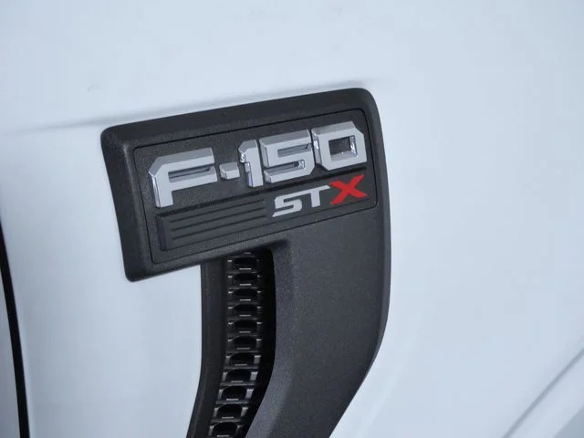 Certified Used 2022 White Ford XL image 9