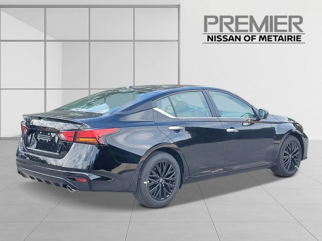 New 2026 Black Nissan 2.5 SV image 6