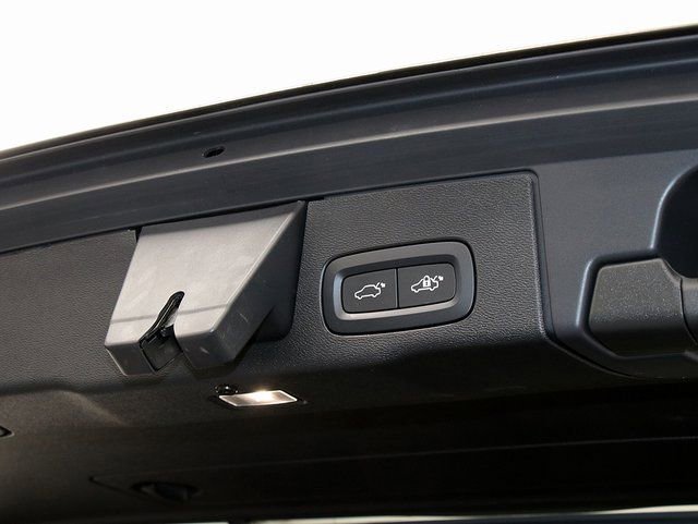 2023 Volvo XC60 Plus - Photo 28