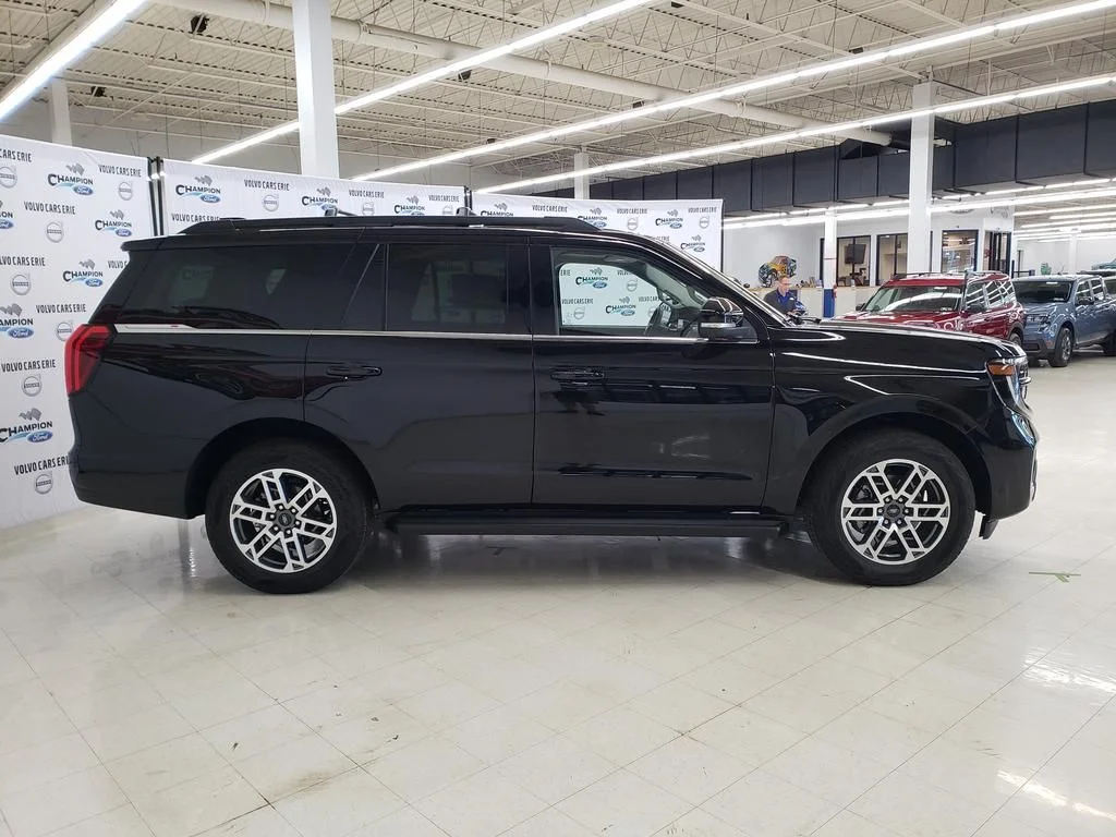 2025 Ford Expedition Active - Photo 5