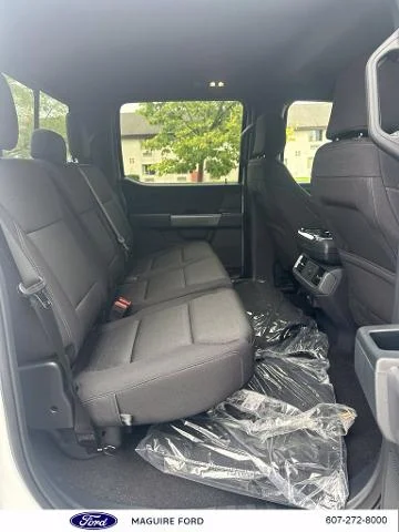 New 2026 Oxford White Ford XLT image 28