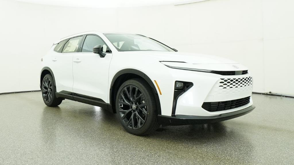 New 2026 Oxygen White Toyota Limited image 15