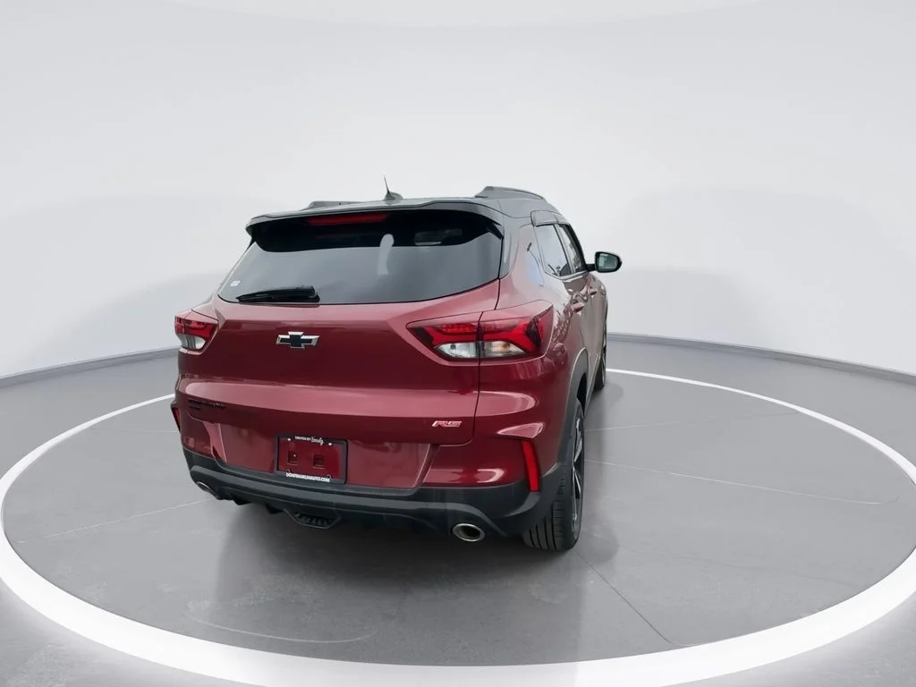 Used 2023 Red Chevrolet RS image 7