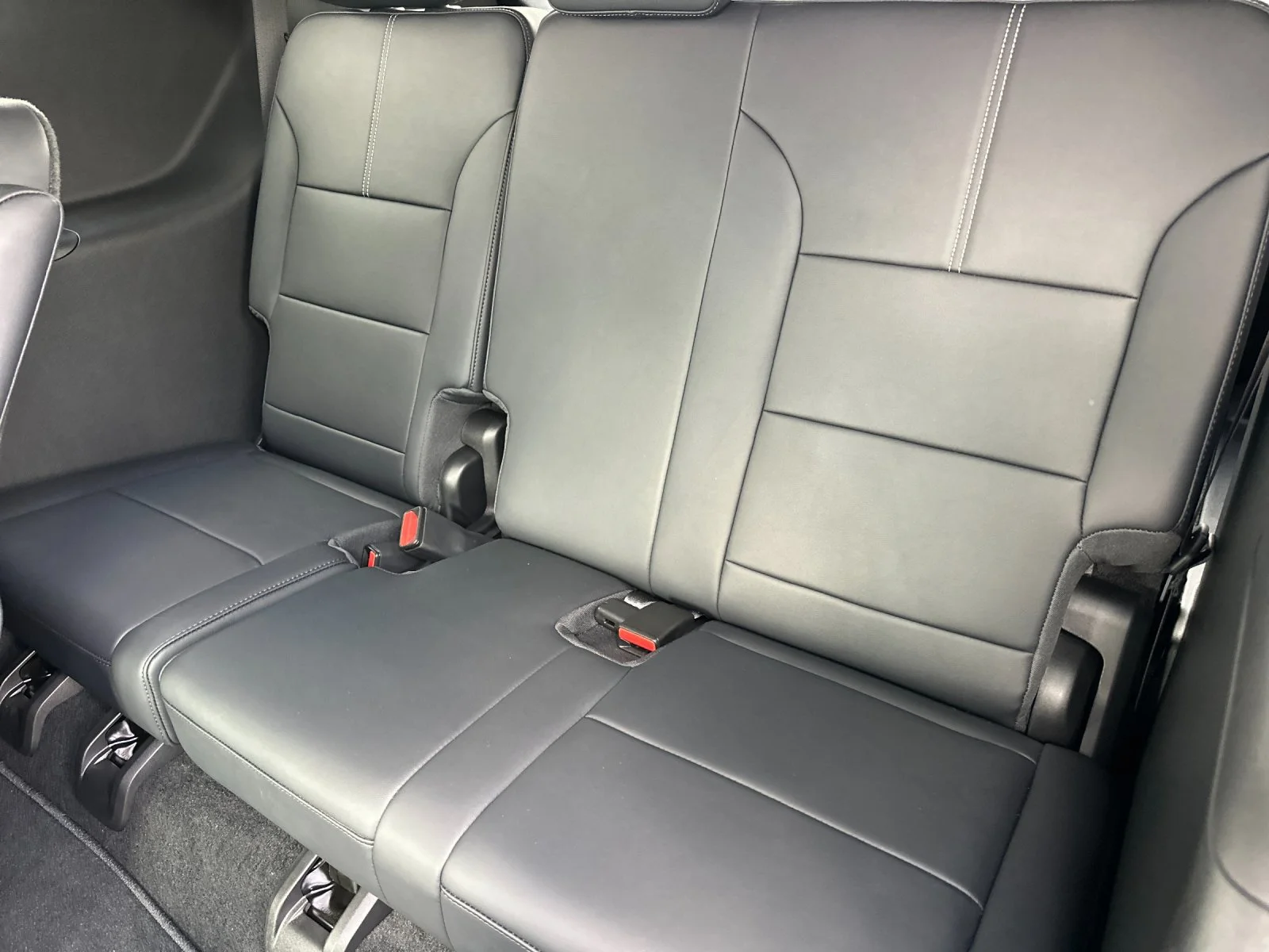 New 2027 Ebony Twilight Metallic GMC Elevation image 14