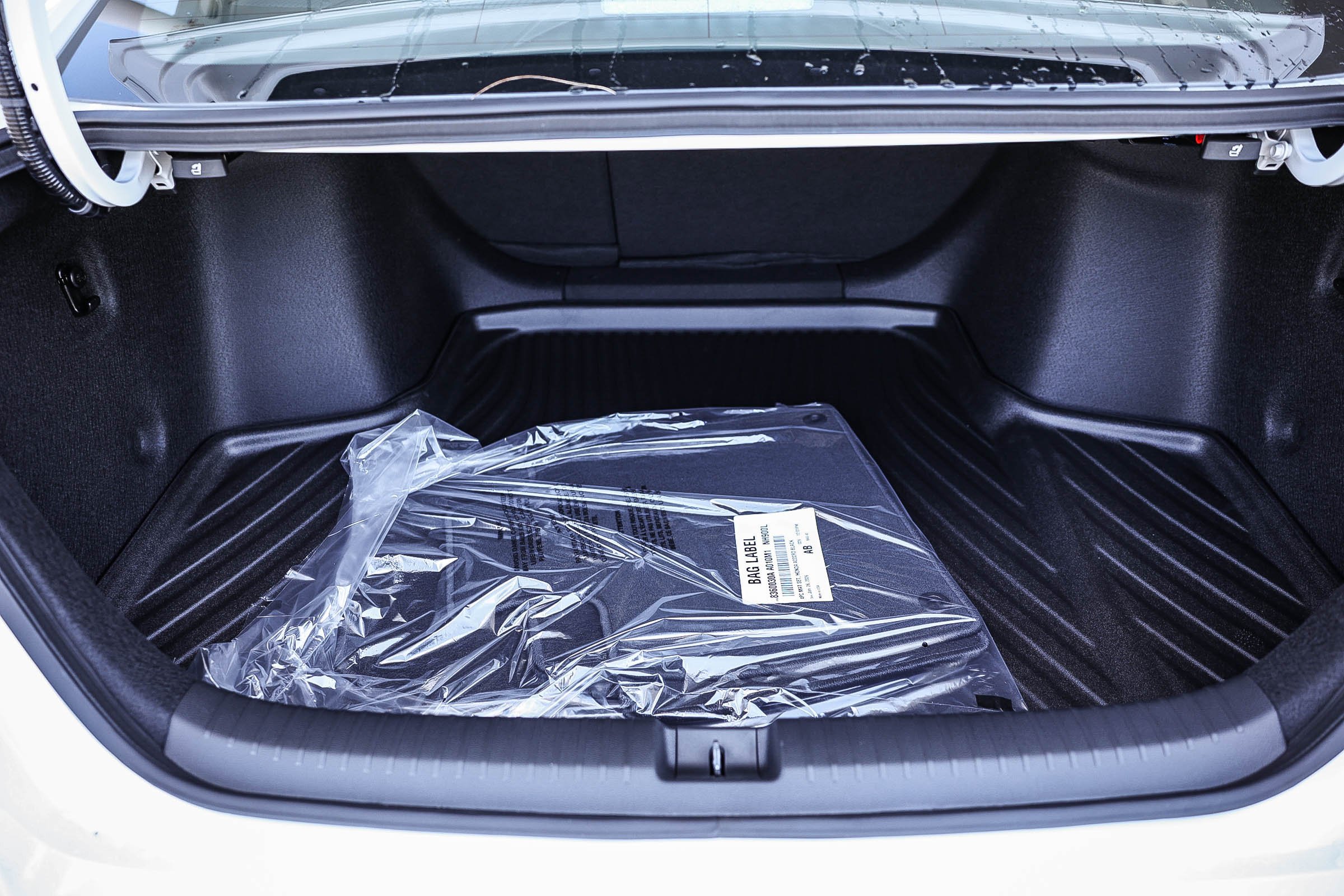 New 2026 Platinum White Pearl Honda EX-L Sedan image 14