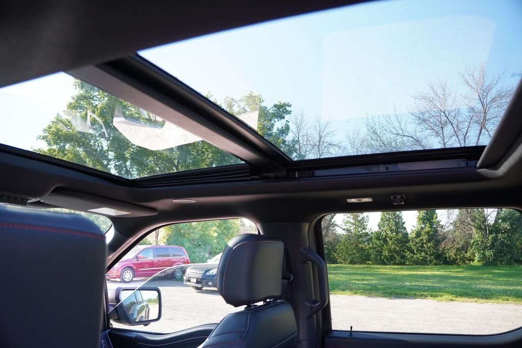 Used 2025 Gray Ford Raptor image 19
