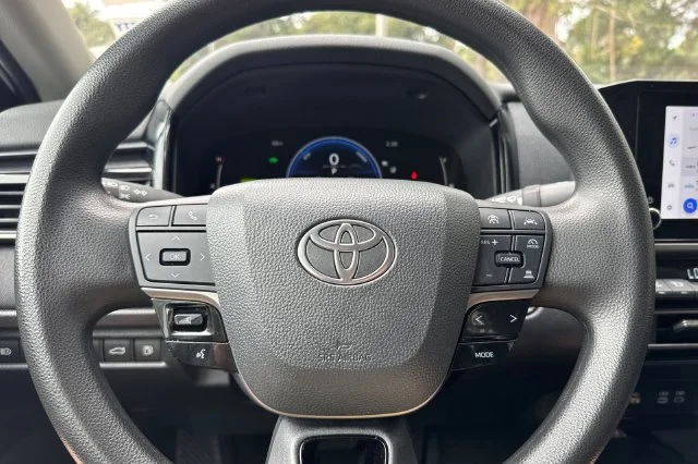 Certified Used 2025 White Toyota LE image 26
