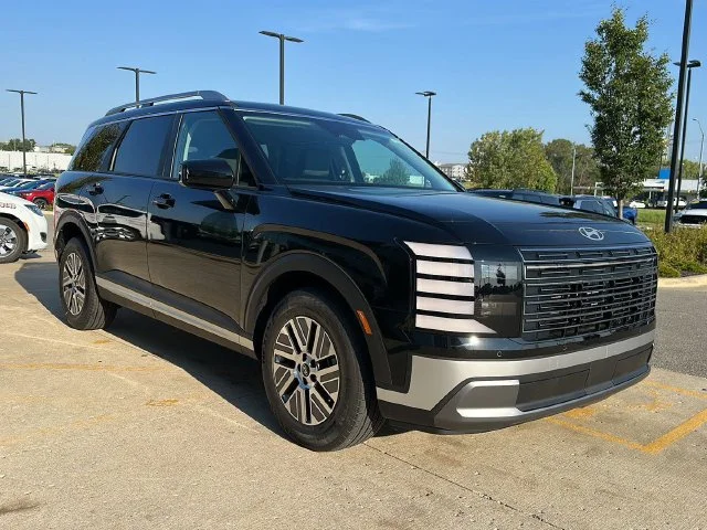 New 2026 Black Hyundai SEL image 5