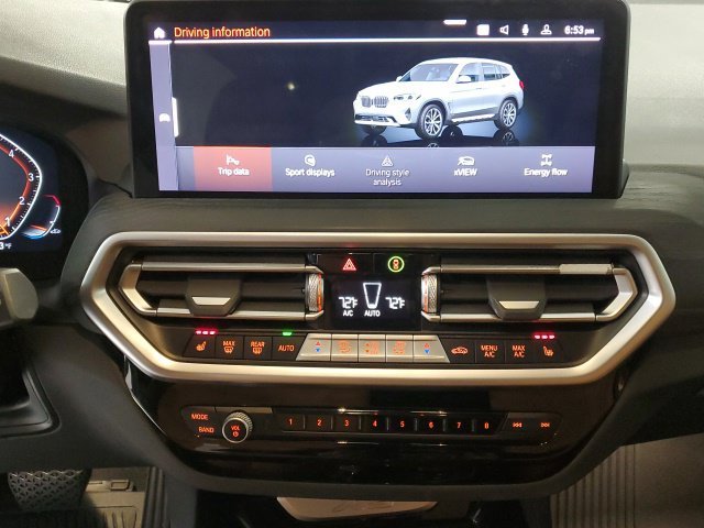 Used 2024 Gray BMW xDrive30i image 22