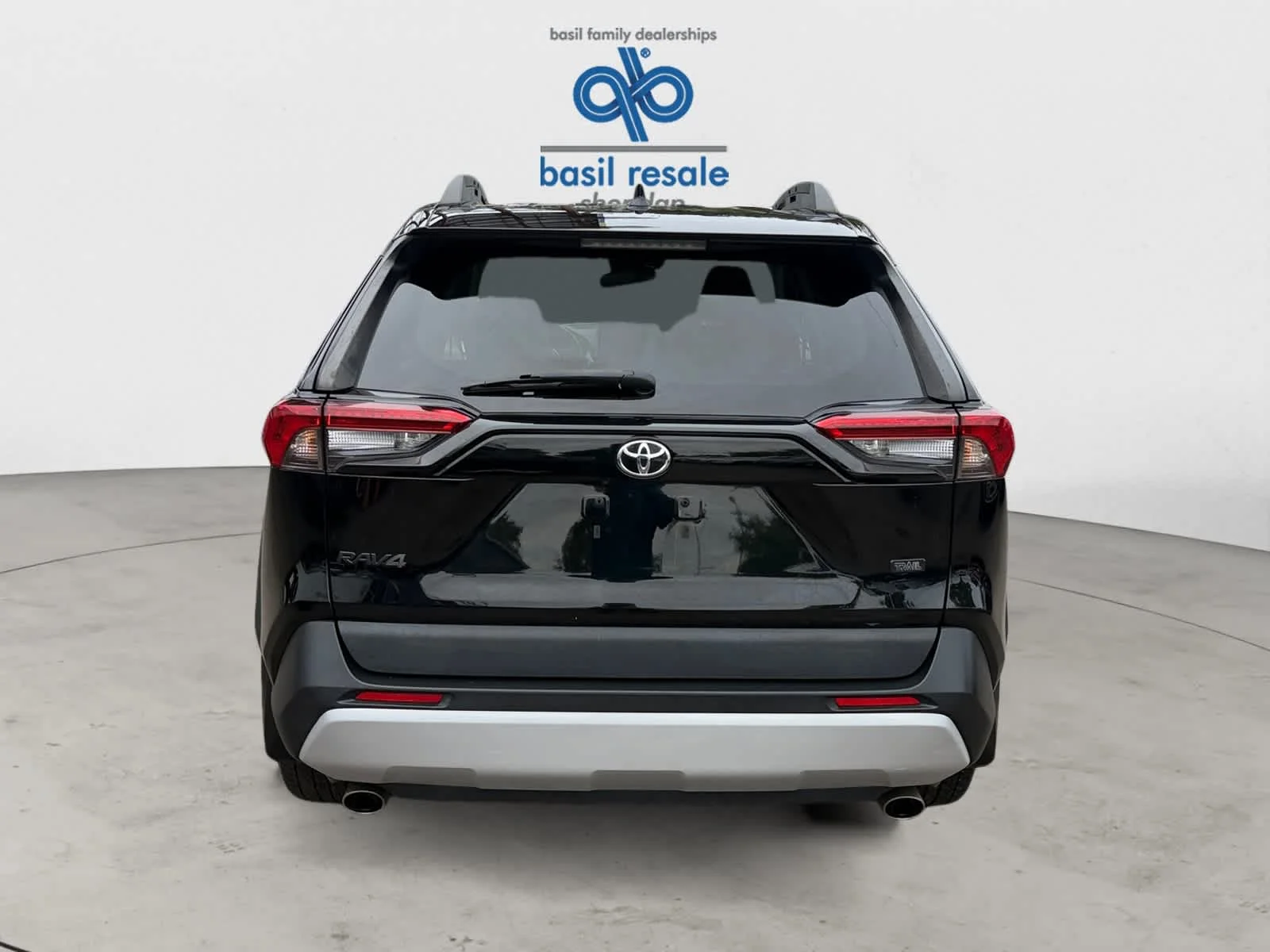 Used 2021 Midnight Black Metallic Toyota Adventure image 6